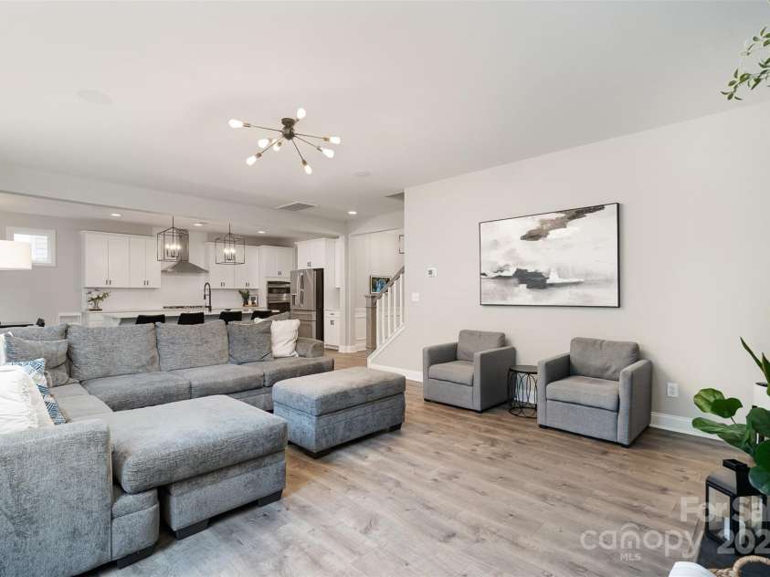 15230 Ravenall Drive, Huntersville, NC 28078.  MLS# CAR4243308, YatesRealty ID 28107. Living Room