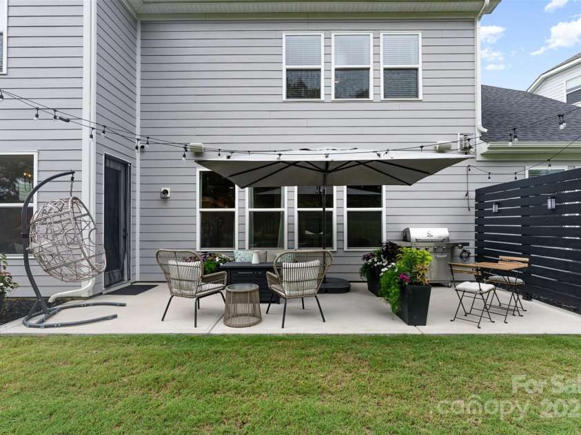 15230 Ravenall Drive, Huntersville, NC 28078.  MLS# CAR4243308, YatesRealty ID 28107. Private Patio Space