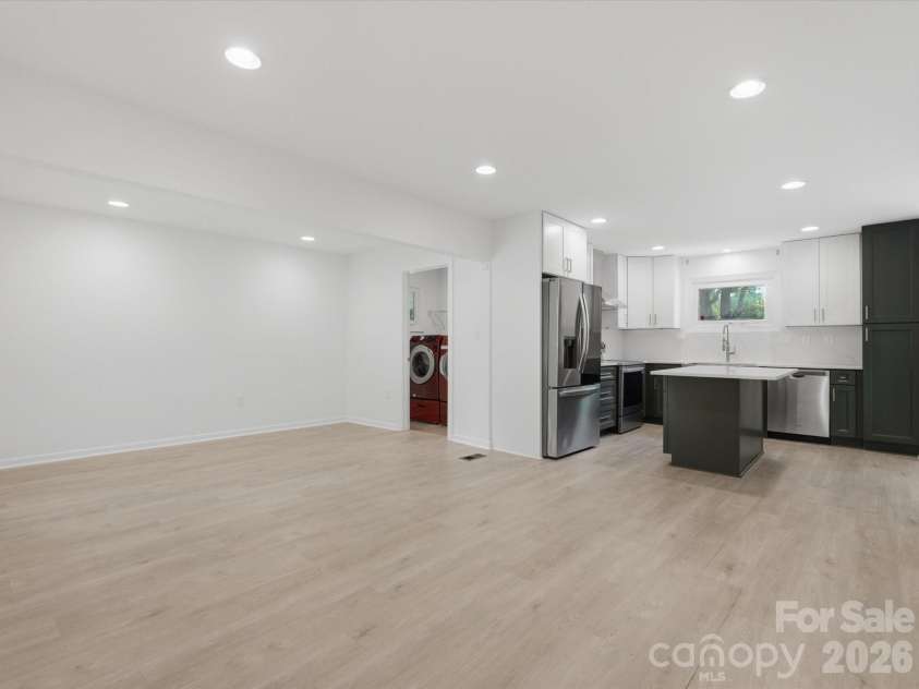 3633 Rosehaven Drive, Charlotte, NC 28205.  MLS# CAR4383444, YatesRealty ID 28107. Kitchen, Dining, Living Area