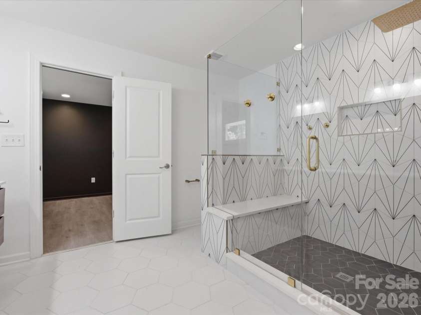 3633 Rosehaven Drive, Charlotte, NC 28205.  MLS# CAR4383444, YatesRealty ID 28107. Primary Bathroom
