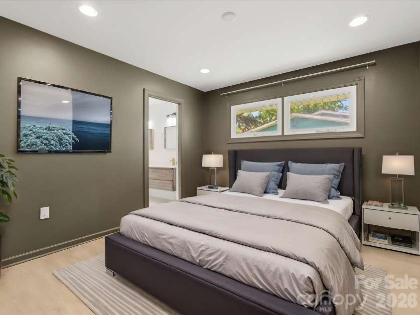 3633 Rosehaven Drive, Charlotte, NC 28205.  MLS# CAR4383444, YatesRealty ID 28107. Virtual Staging