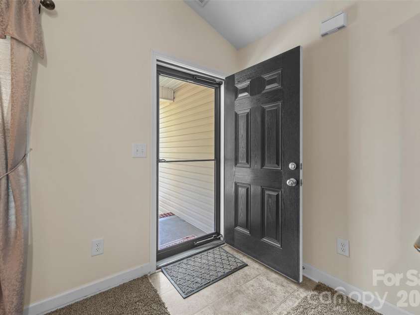 174 Pheasant Ridge Circle, York, SC 29745.  MLS# CAR4384135, YatesRealty ID 28109. 