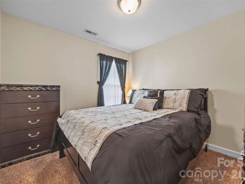 174 Pheasant Ridge Circle, York, SC 29745.  MLS# CAR4384135, YatesRealty ID 28109. 