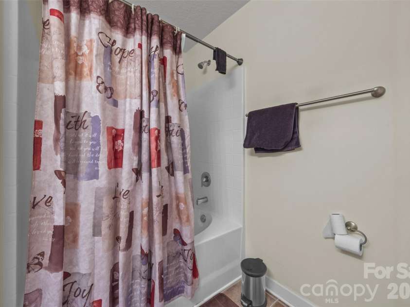 174 Pheasant Ridge Circle, York, SC 29745.  MLS# CAR4384135, YatesRealty ID 28109. 
