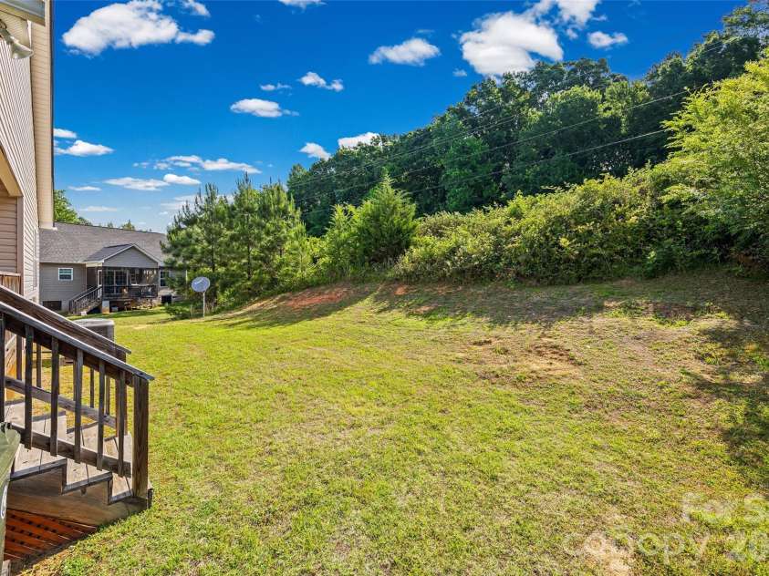 174 Pheasant Ridge Circle, York, SC 29745.  MLS# CAR4384135, YatesRealty ID 28109. 