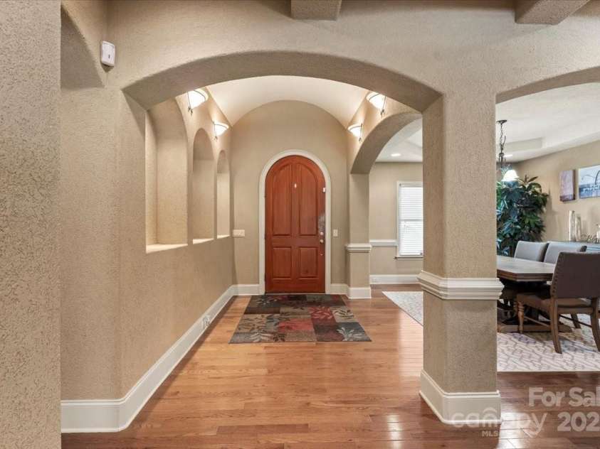 1974 Glen Manor Court, Lincolnton, NC 28092.  MLS# CAR4297265, YatesRealty ID 28109. 