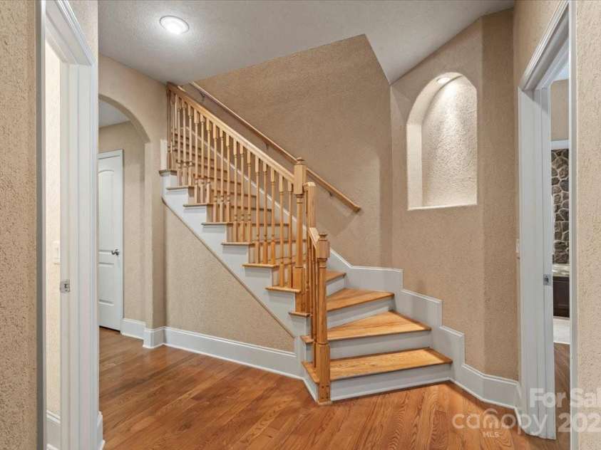 1974 Glen Manor Court, Lincolnton, NC 28092.  MLS# CAR4297265, YatesRealty ID 28109. 