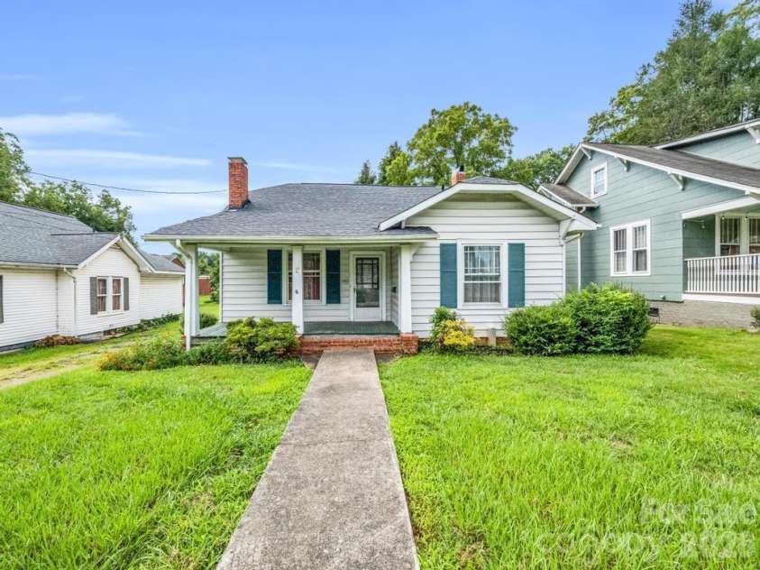 203 Court Street, Rutherfordton, NC 28139.  MLS# CAR4353752, YatesRealty ID 2811. 