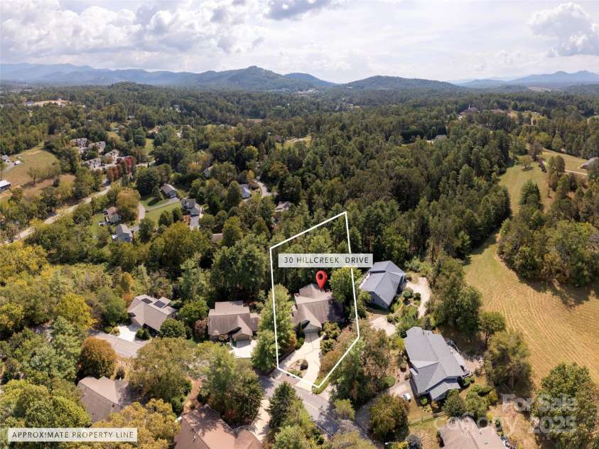 30 Hillcreek Drive, Asheville, NC 28804.  MLS# CAR4304208, YatesRealty ID 2811. 