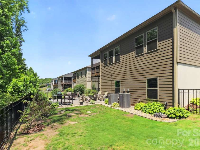 7614 Porrera Street, Charlotte, NC 28214.  MLS# CAR4382494, YatesRealty ID 28110. 