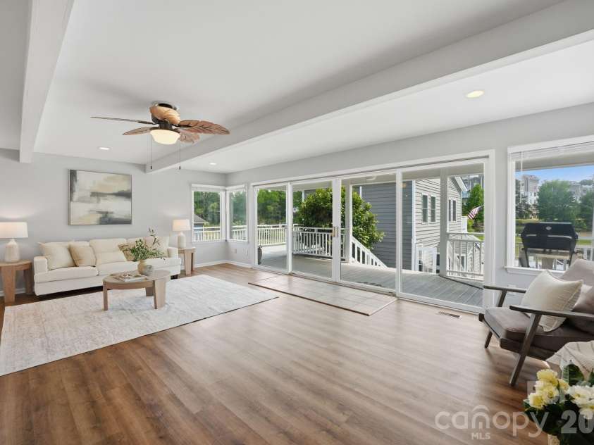 139 Perrin Drive, Mooresville, NC 28117.  MLS# CAR4383503, YatesRealty ID 28111. 