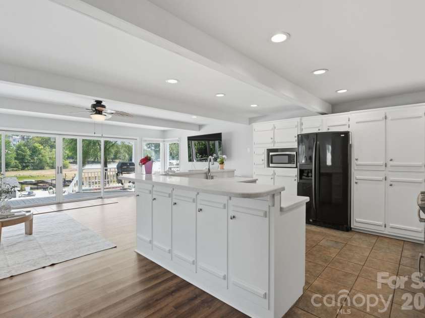 139 Perrin Drive, Mooresville, NC 28117.  MLS# CAR4383503, YatesRealty ID 28111. 