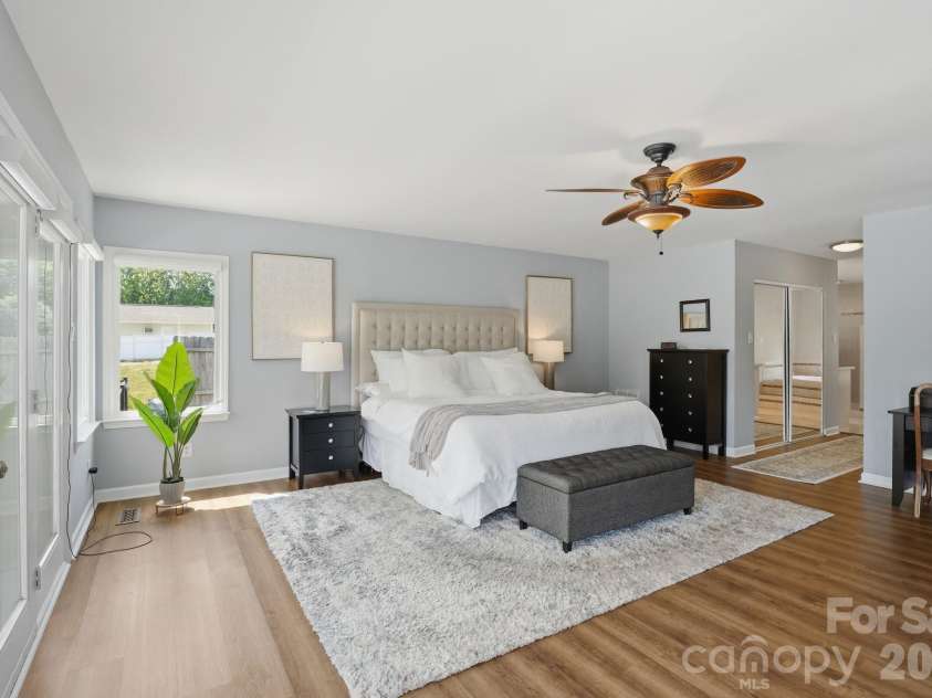 139 Perrin Drive, Mooresville, NC 28117.  MLS# CAR4383503, YatesRealty ID 28111. 