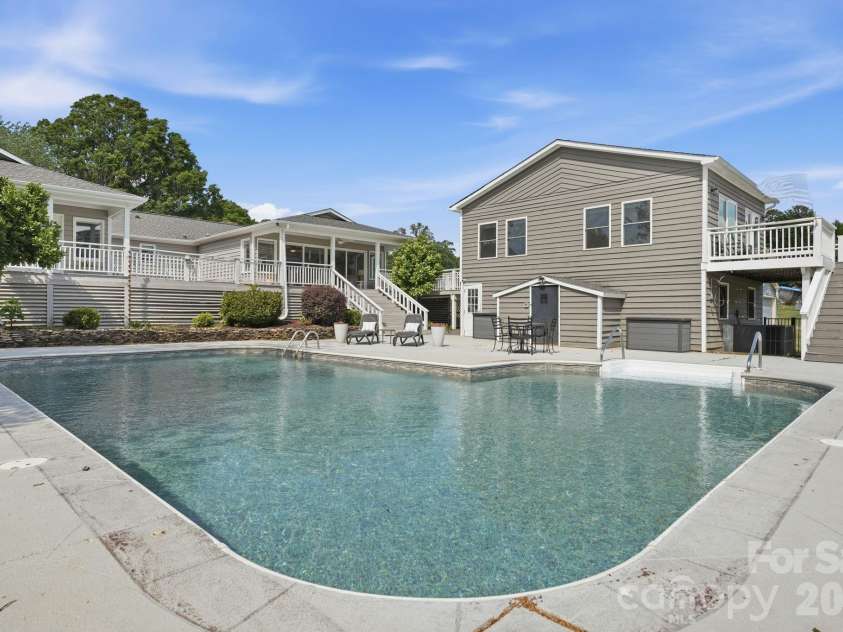 139 Perrin Drive, Mooresville, NC 28117.  MLS# CAR4383503, YatesRealty ID 28111. 