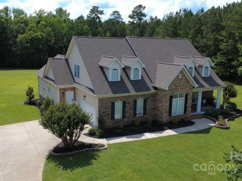 2018 Whiskery Court, York, SC 29745.  MLS# CAR4266476, YatesRealty ID 28111. 