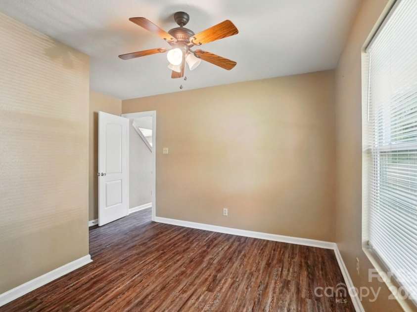 8604 Rockmoor Ridge Road, Charlotte, NC 28215.  MLS# CAR4268589, YatesRealty ID 28112. 