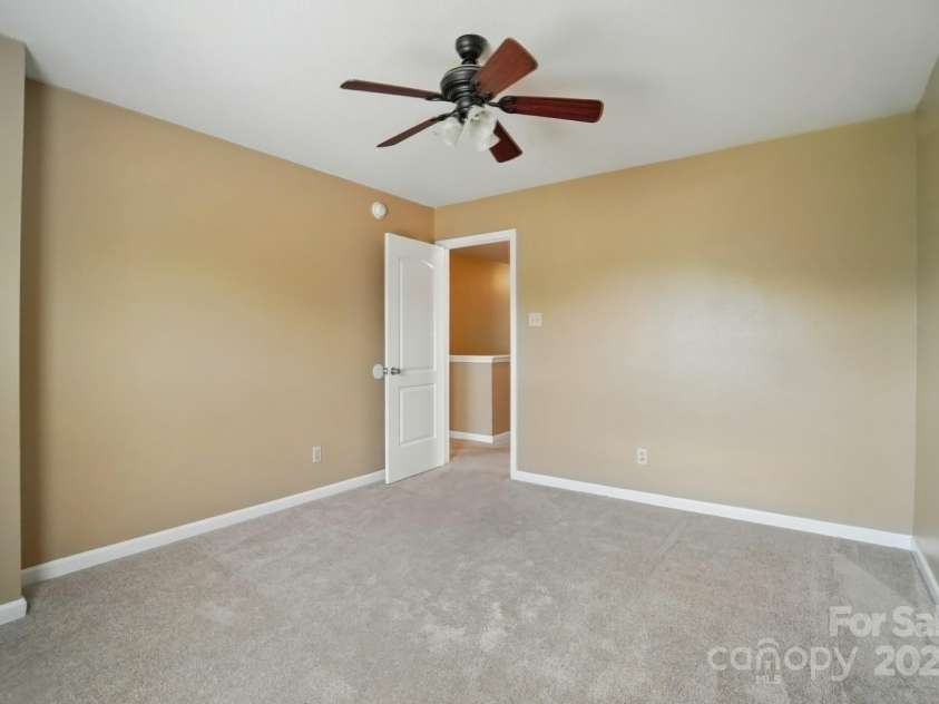 8604 Rockmoor Ridge Road, Charlotte, NC 28215.  MLS# CAR4268589, YatesRealty ID 28112. Bedroom 3.