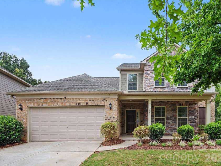 12826 Rusty Blackbird Way, Charlotte, NC 28278.  MLS# CAR4425289, YatesRealty ID 28113. 