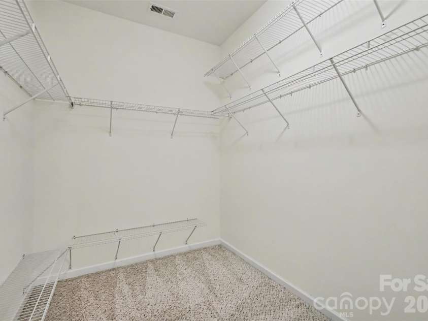 12826 Rusty Blackbird Way, Charlotte, NC 28278.  MLS# CAR4425289, YatesRealty ID 28113. 