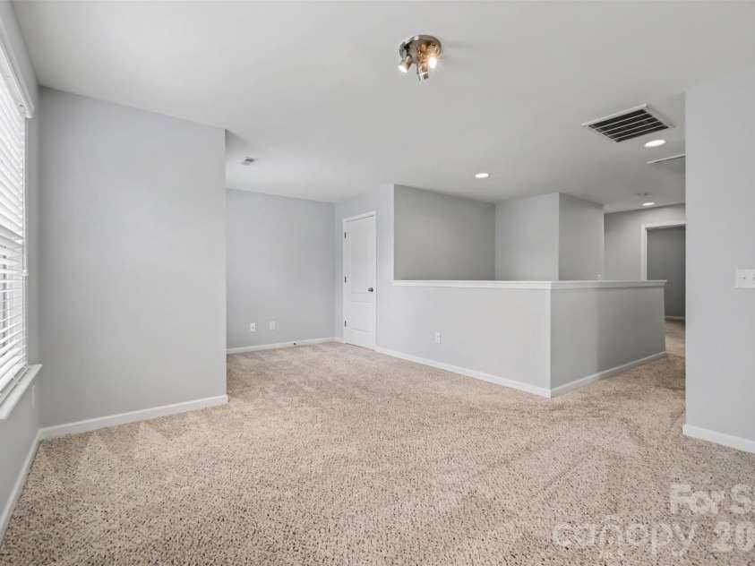 12826 Rusty Blackbird Way, Charlotte, NC 28278.  MLS# CAR4425289, YatesRealty ID 28113. 