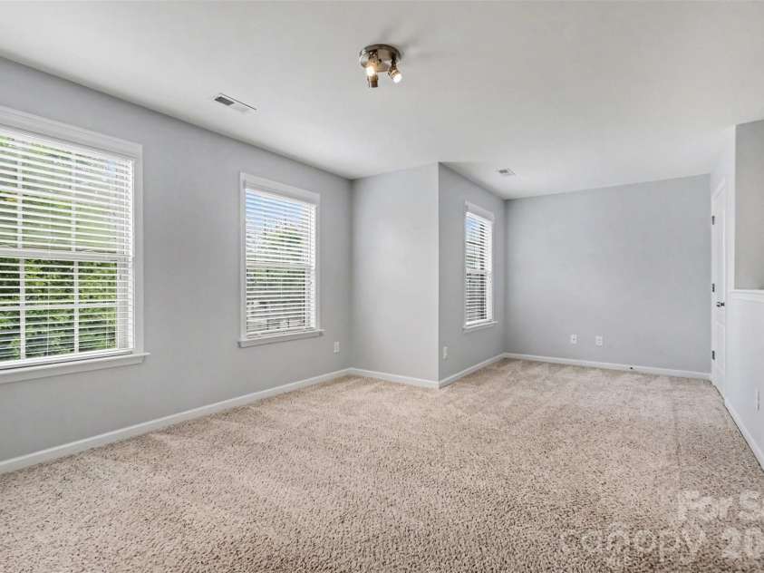 12826 Rusty Blackbird Way, Charlotte, NC 28278.  MLS# CAR4425289, YatesRealty ID 28113. 