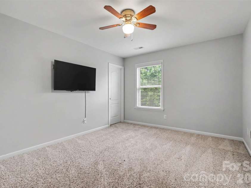 12826 Rusty Blackbird Way, Charlotte, NC 28278.  MLS# CAR4425289, YatesRealty ID 28113. 