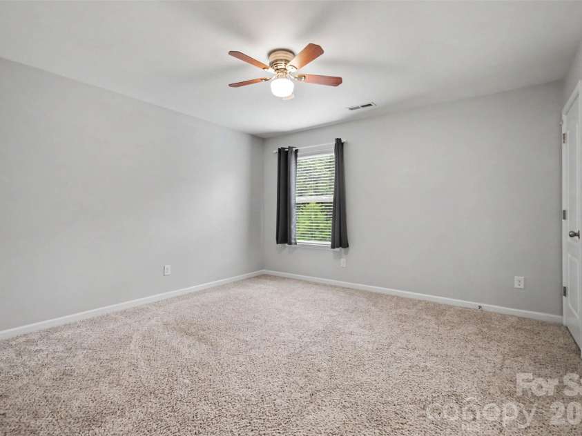 12826 Rusty Blackbird Way, Charlotte, NC 28278.  MLS# CAR4425289, YatesRealty ID 28113. 