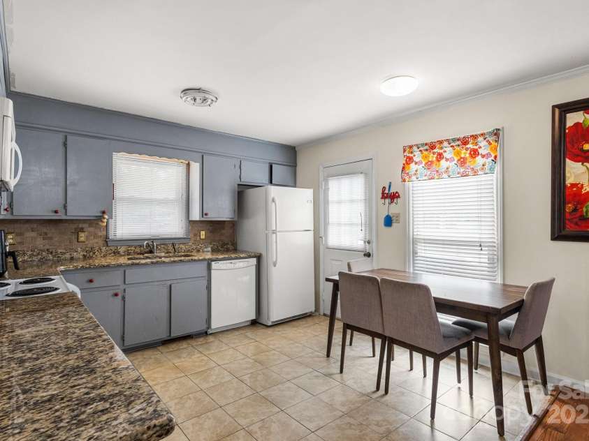 662 Willa Court, Chester, SC 29706.  MLS# CAR4273893, YatesRealty ID 28113. 