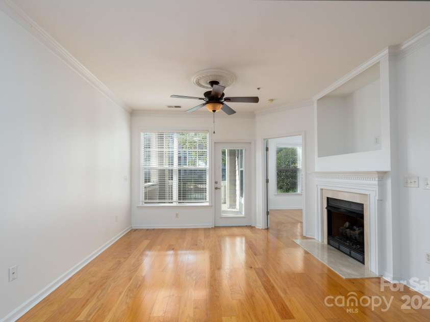 18730 Nautical Drive, Cornelius, NC 28031.  MLS# CAR4273927, YatesRealty ID 28114. Living Room