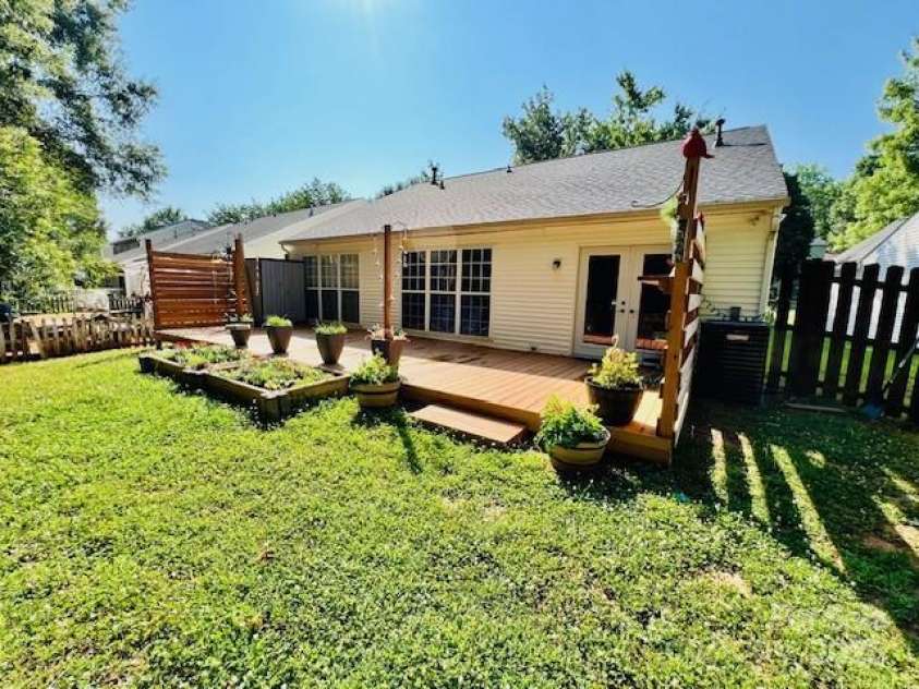 7215 Wingstone Lane, Charlotte, NC 28262.  MLS# CAR4274682, YatesRealty ID 28115. Backyard