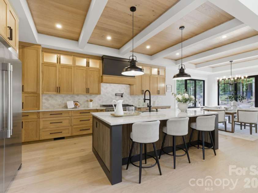 7607 Cottonwood Drive, Denver, NC 28037.  MLS# CAR4387362, YatesRealty ID 28115. Kitchen