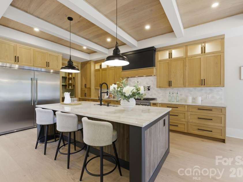 7607 Cottonwood Drive, Denver, NC 28037.  MLS# CAR4387362, YatesRealty ID 28115. Kitchen