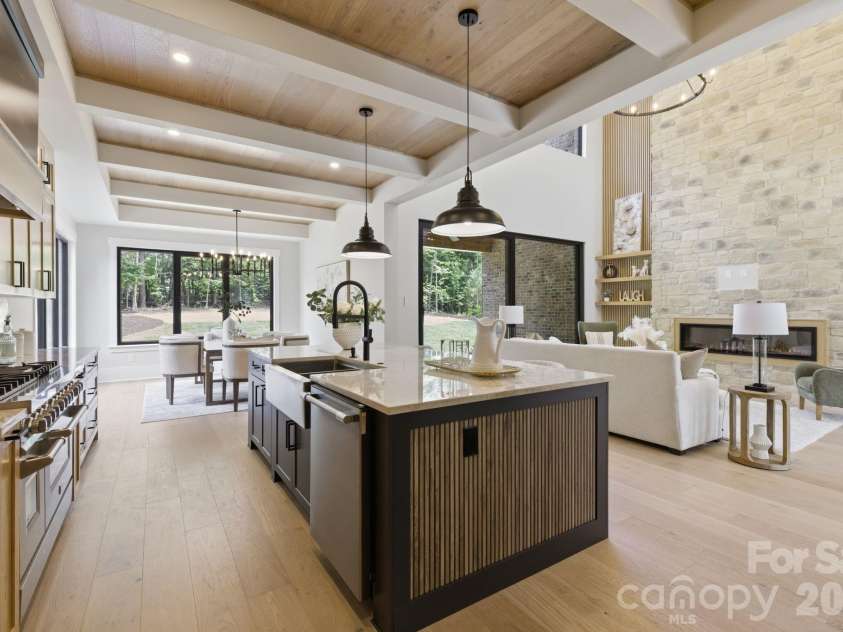 7607 Cottonwood Drive, Denver, NC 28037.  MLS# CAR4387362, YatesRealty ID 28115. Kitchen
