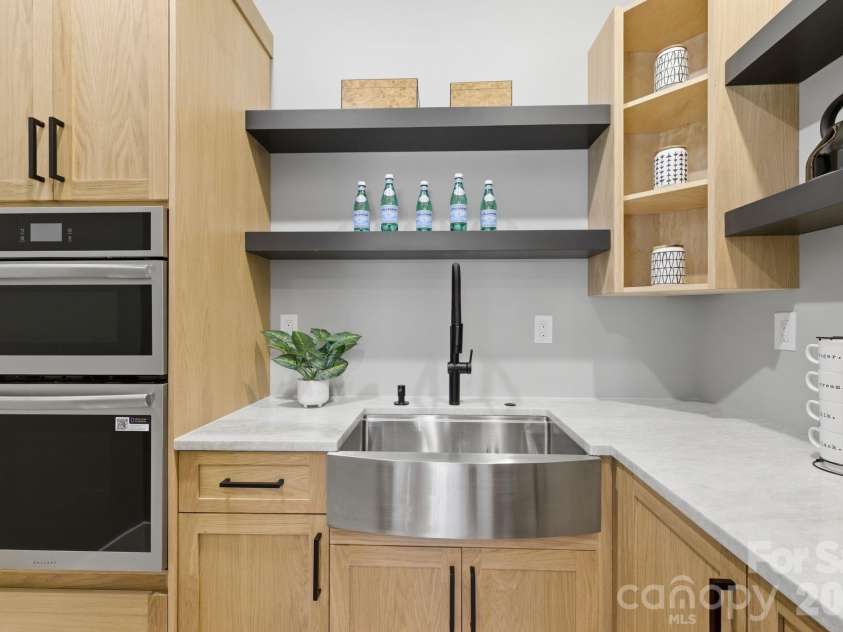 7607 Cottonwood Drive, Denver, NC 28037.  MLS# CAR4387362, YatesRealty ID 28115. Scullery 