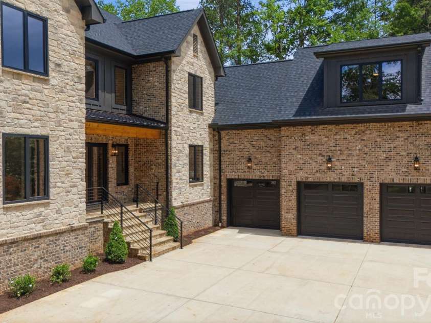 7607 Cottonwood Drive, Denver, NC 28037.  MLS# CAR4387362, YatesRealty ID 28115. Side Elevation View 