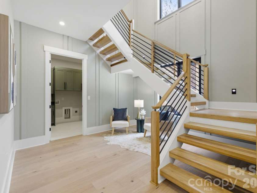 7607 Cottonwood Drive, Denver, NC 28037.  MLS# CAR4387362, YatesRealty ID 28115. Staircase 