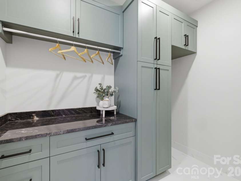 7607 Cottonwood Drive, Denver, NC 28037.  MLS# CAR4387362, YatesRealty ID 28115. Upper Level Laundry 