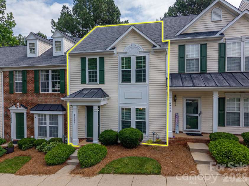 1091 Cramerton Village Drive, Cramerton, NC 28032.  MLS# CAR4387823, YatesRealty ID 28117. 