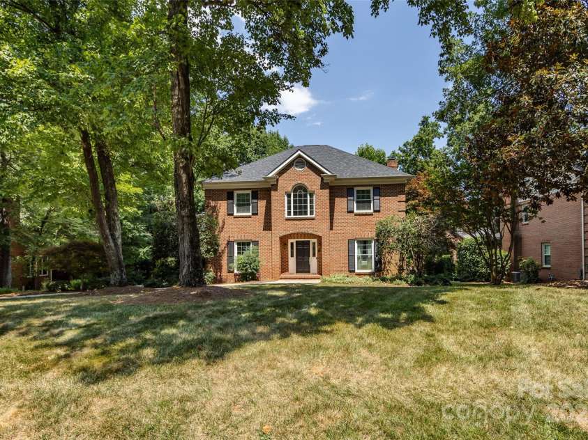 9413 Tillot Drive, Matthews, NC 28105.  MLS# CAR4298257, YatesRealty ID 28117. 