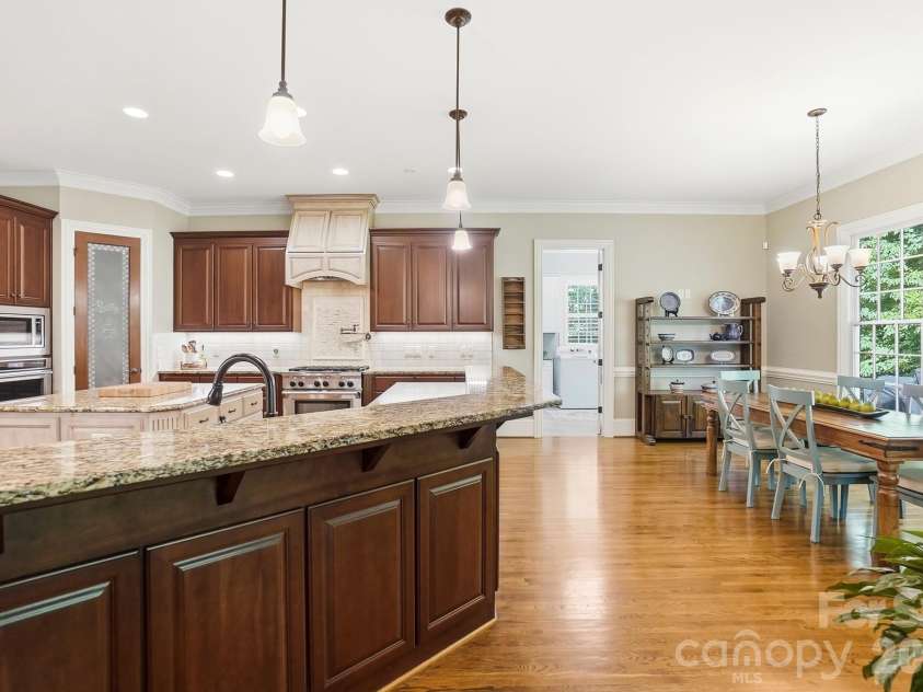 2239 Tully More Drive, Landis, NC 28088.  MLS# CAR4384755, YatesRealty ID 28118. Kitchen