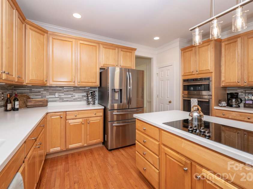 12004 Cobham Court, Huntersville, NC 28078.  MLS# CAR4281075, YatesRealty ID 28119. 