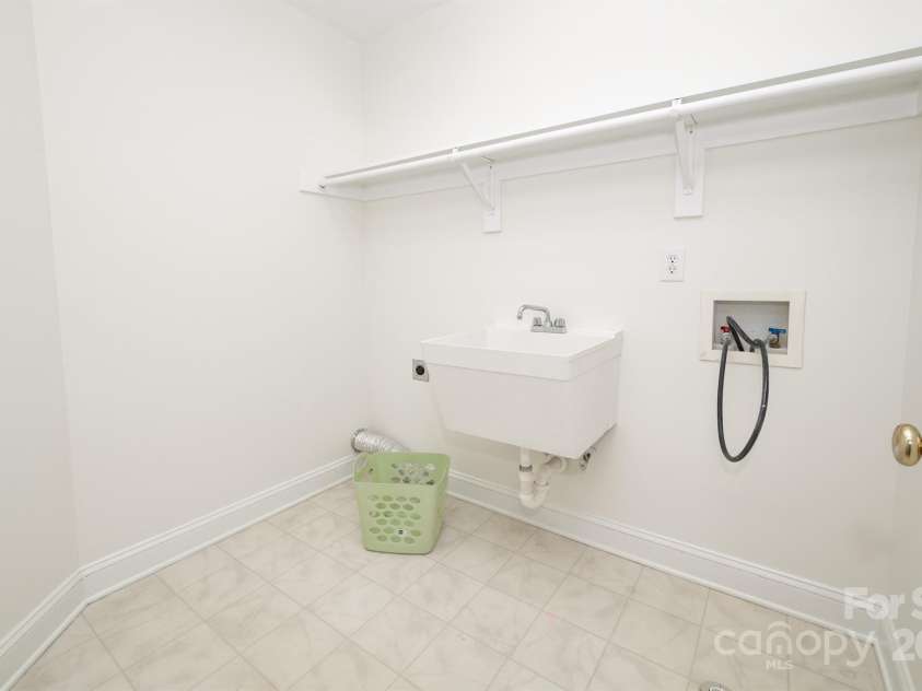 12004 Cobham Court, Huntersville, NC 28078.  MLS# CAR4281075, YatesRealty ID 28119. 