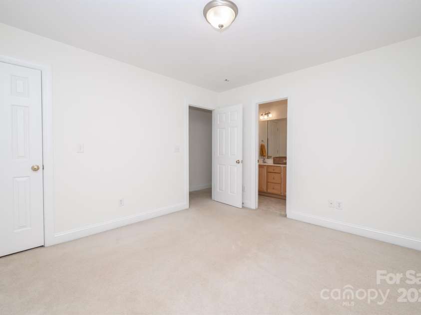 12004 Cobham Court, Huntersville, NC 28078.  MLS# CAR4281075, YatesRealty ID 28119. 