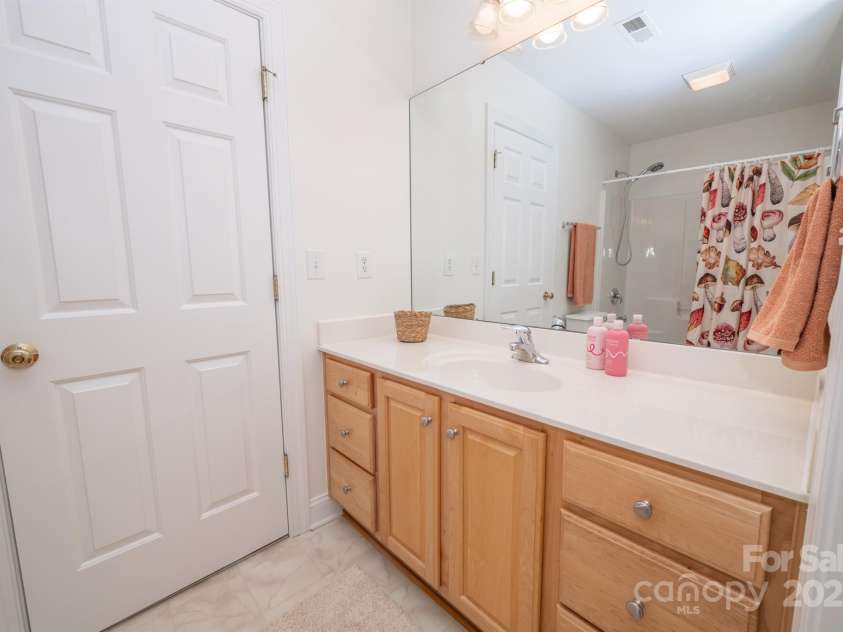 12004 Cobham Court, Huntersville, NC 28078.  MLS# CAR4281075, YatesRealty ID 28119. 