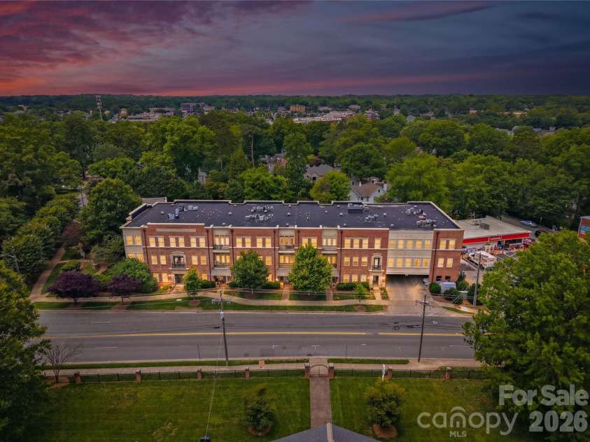 2946 Selwyn Avenue, Charlotte, NC 28209.  MLS# CAR4387931, YatesRealty ID 28119. 