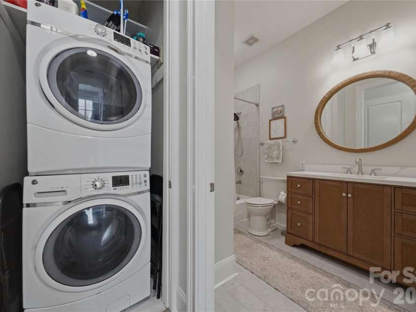 2946 Selwyn Avenue, Charlotte, NC 28209.  MLS# CAR4387931, YatesRealty ID 28119. 