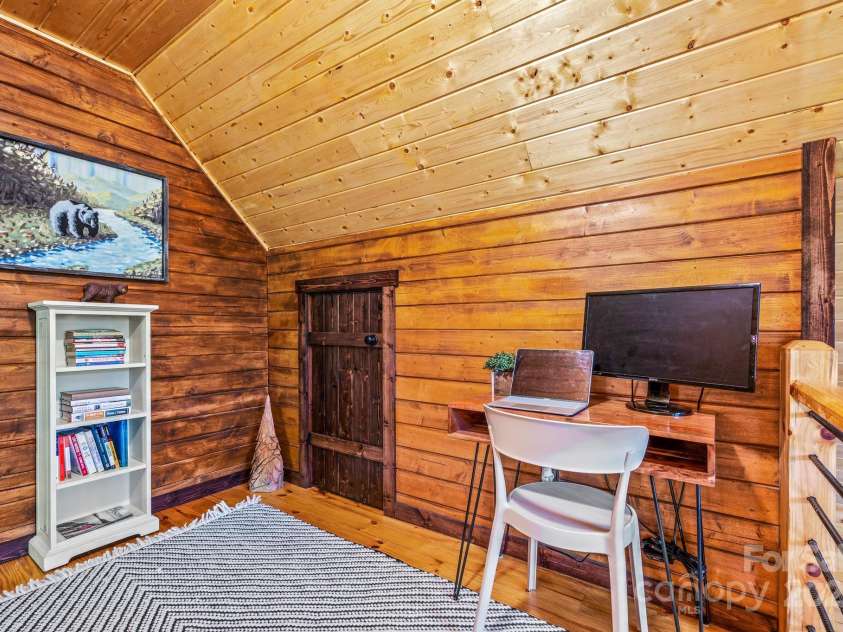 23 Hemlock Springs Road, Maggie Valley, NC 28751.  MLS# CAR4224375, YatesRealty ID 2812. Loft area / flex space