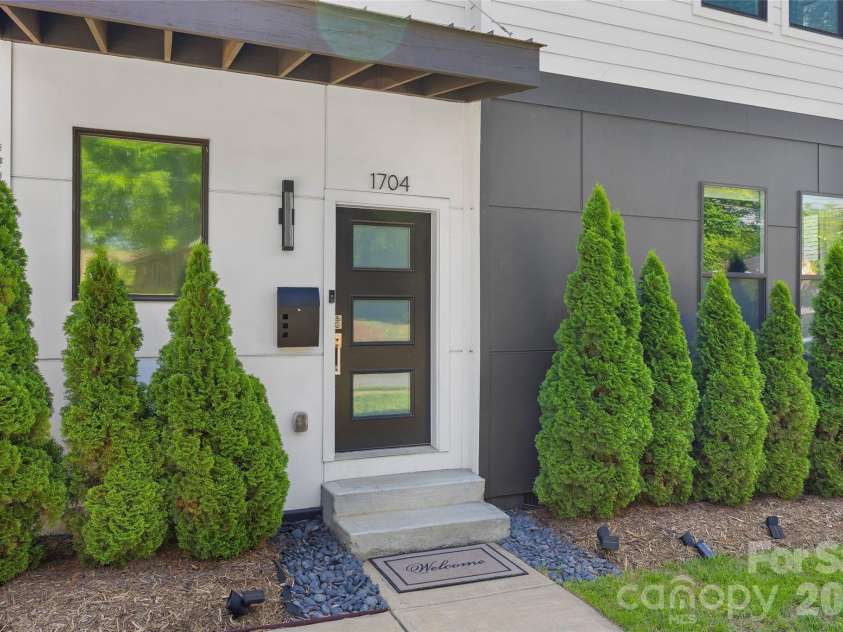 1704 Pegram Street, Charlotte, NC 28205.  MLS# CAR4388343, YatesRealty ID 28120. 