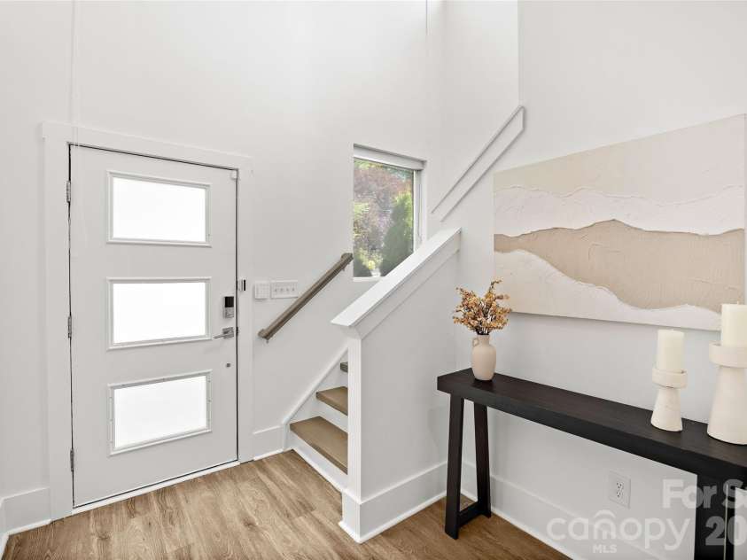 1704 Pegram Street, Charlotte, NC 28205.  MLS# CAR4388343, YatesRealty ID 28120. 