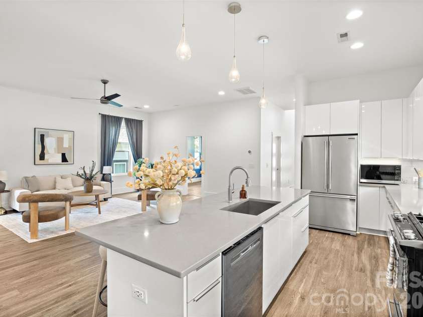 1704 Pegram Street, Charlotte, NC 28205.  MLS# CAR4388343, YatesRealty ID 28120. 